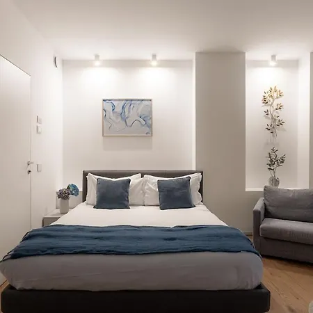 아파트 The Golden Duo Two Luxury Units In One Building By Aura Luxury Collection