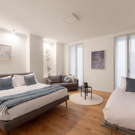 The Golden Duo Two Luxury Units In One Building By Aura Luxury Collection 코모
