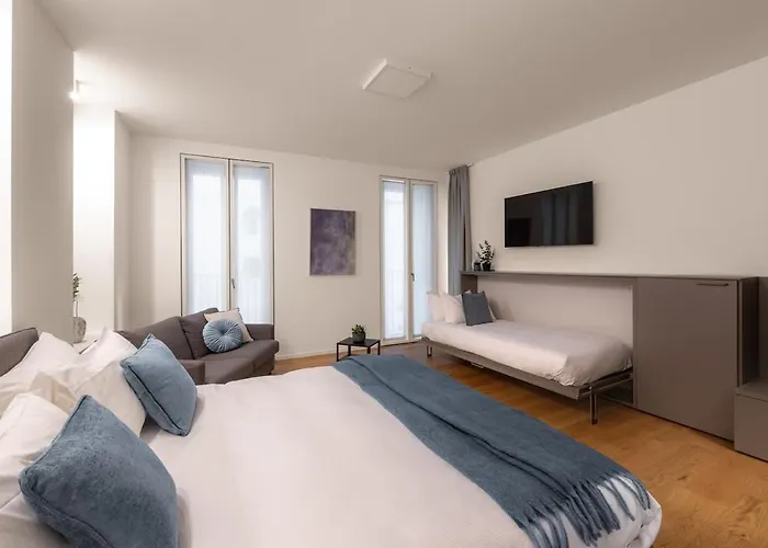 The Golden Duo Two Luxury Units In One Building By Aura Luxury Collection Комо